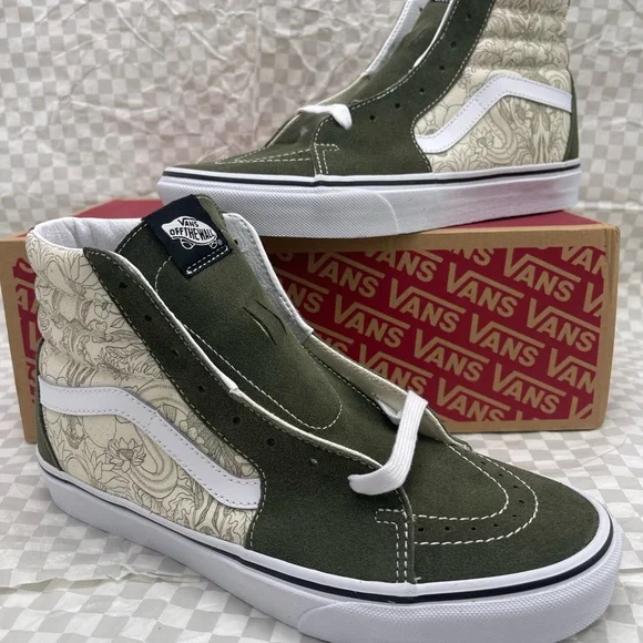 Vans Men’s Sk8-Hi
Desert Skulis Grape Leaf/ VN0A32QGRQV Sneakers - Picture 15 of 16